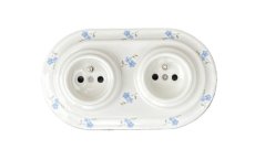 Keramická dvojnásobná zásuvka / vypínač, biela maľovaná, NEZÁBUDKY